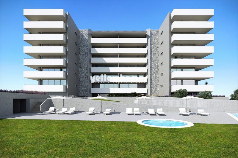 Modern 2 and 3-bed apartments under construction with large balconies in Lagos 